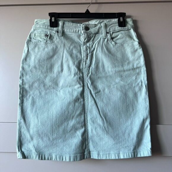 L.L. Bean Womens Jean Skirt Size 8 Green Favorite FIt  Denim Stretch Classic - Picture 1 of 13